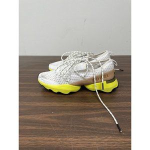 Sorel Kinetic Impact Lace - Size 9